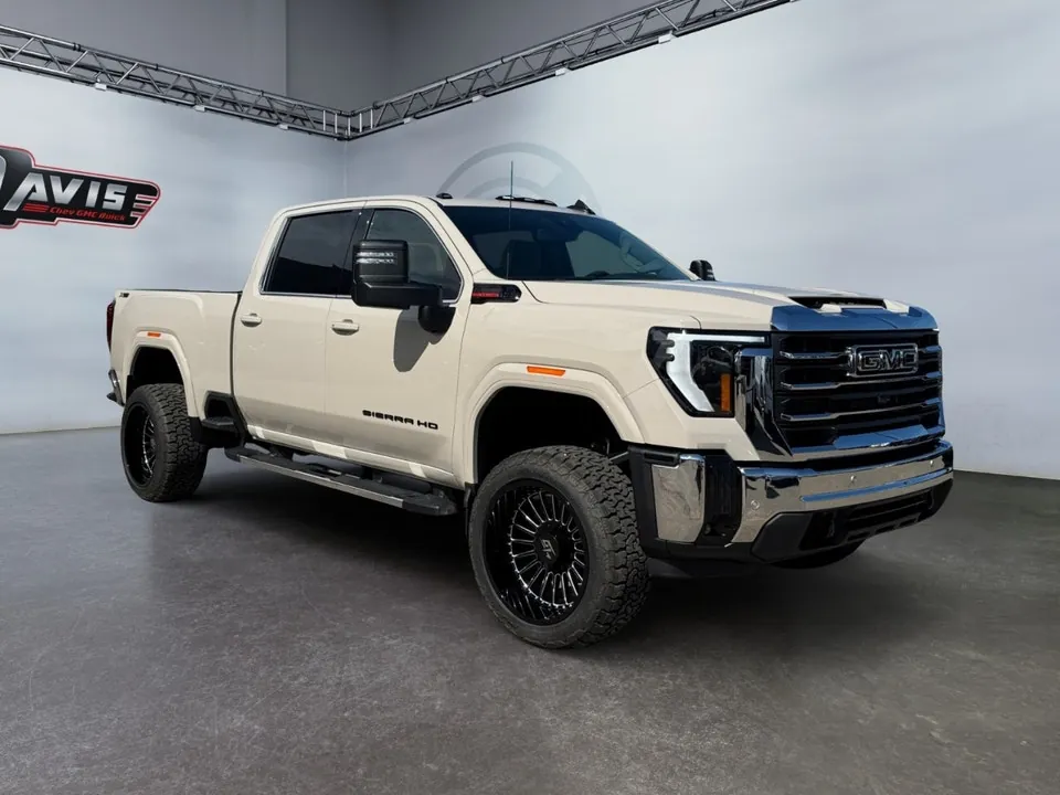 GMC Sierra 3500Hd 2026 photo 3