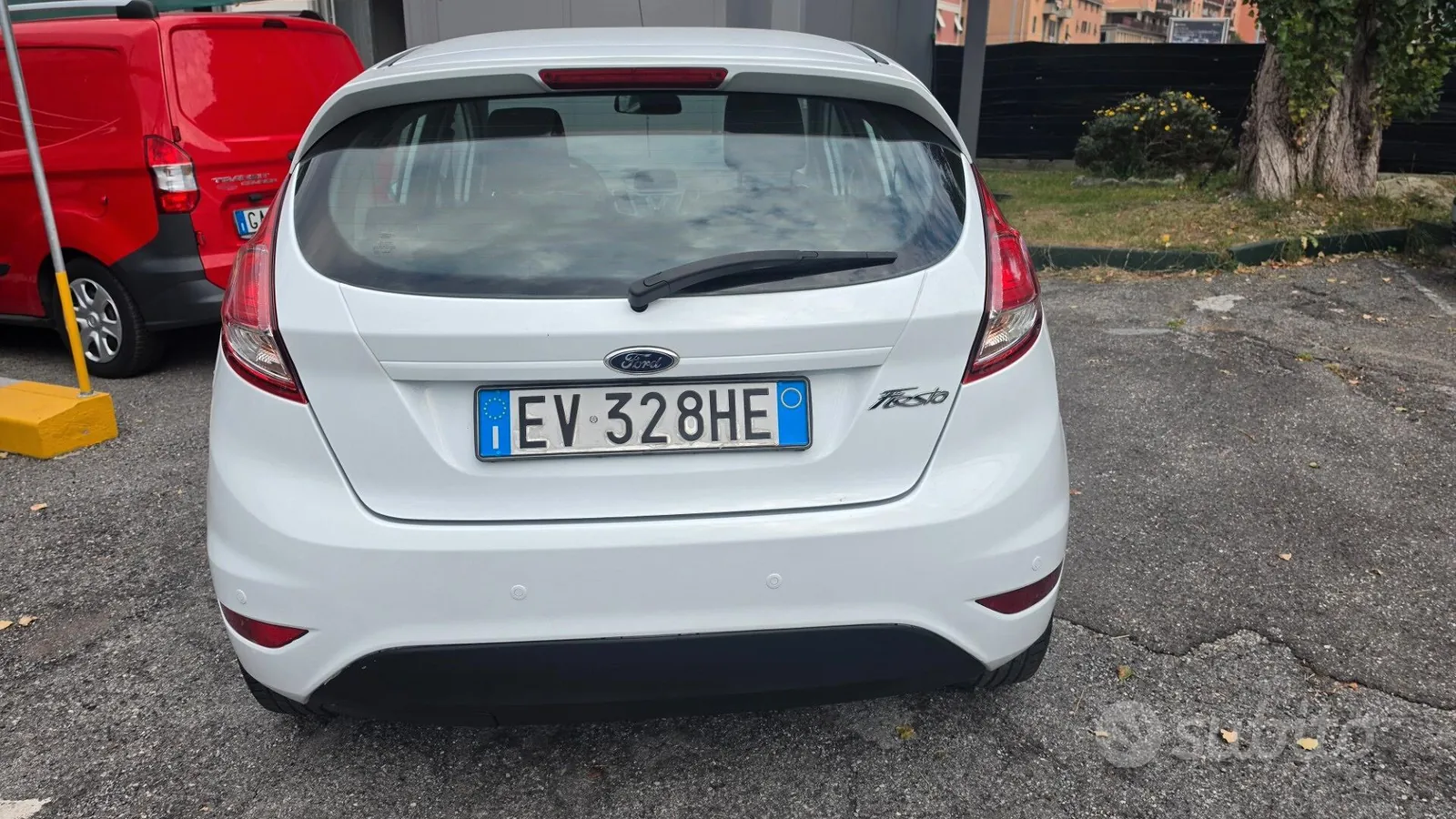 Ford Fiesta 2014 photo 4