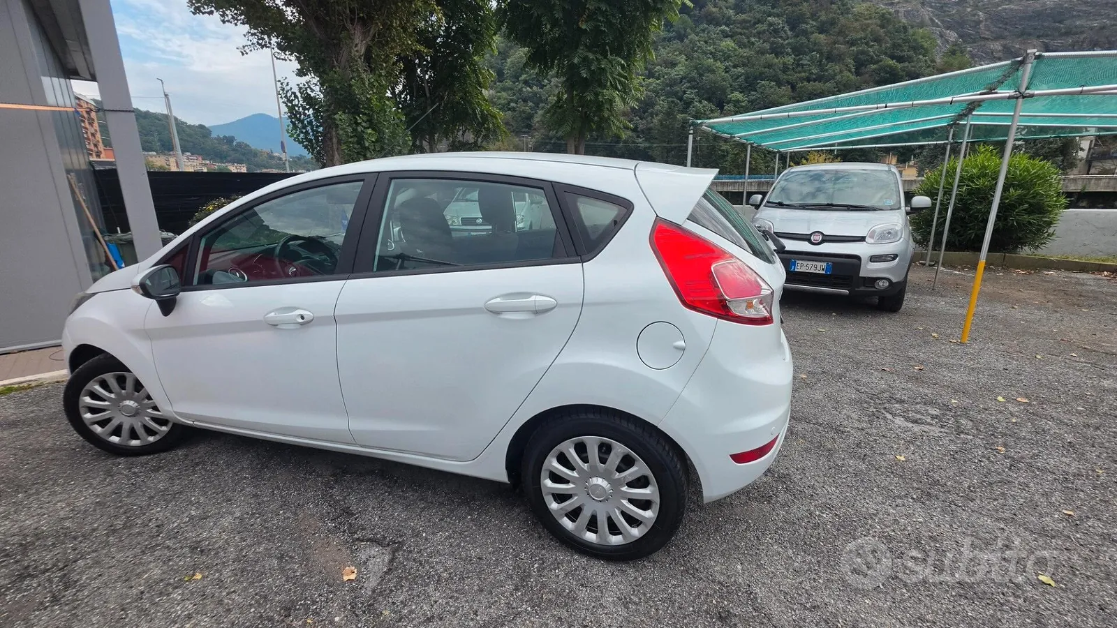 Ford Fiesta 2014 photo 3