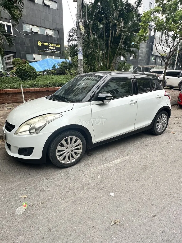 Suzuki Swift 2015 photo 5