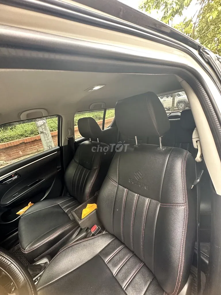 Suzuki Swift 2015 photo 4
