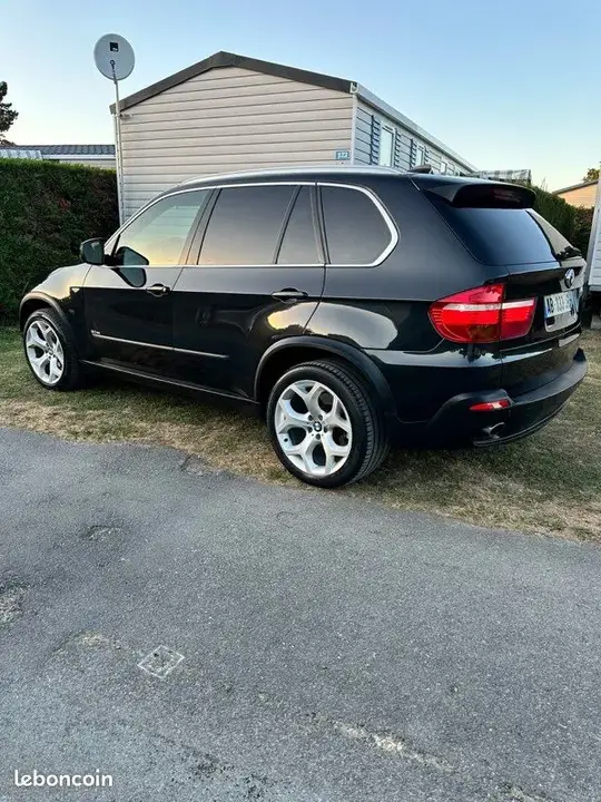 BMW X5 2009 photo 2