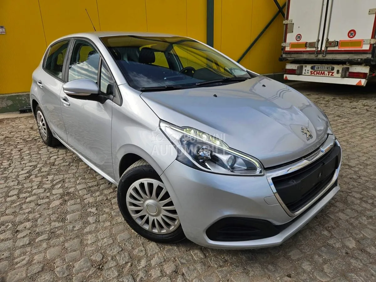 Peugeot 208 2018 photo 5