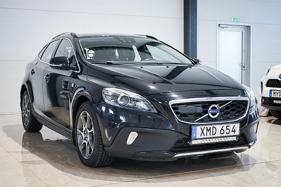 Volvo V40 Cross Country 2015 photo 2