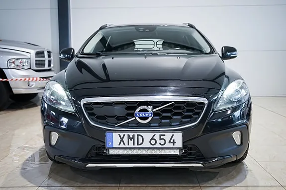 Volvo V40 Cross Country 2015 photo 3