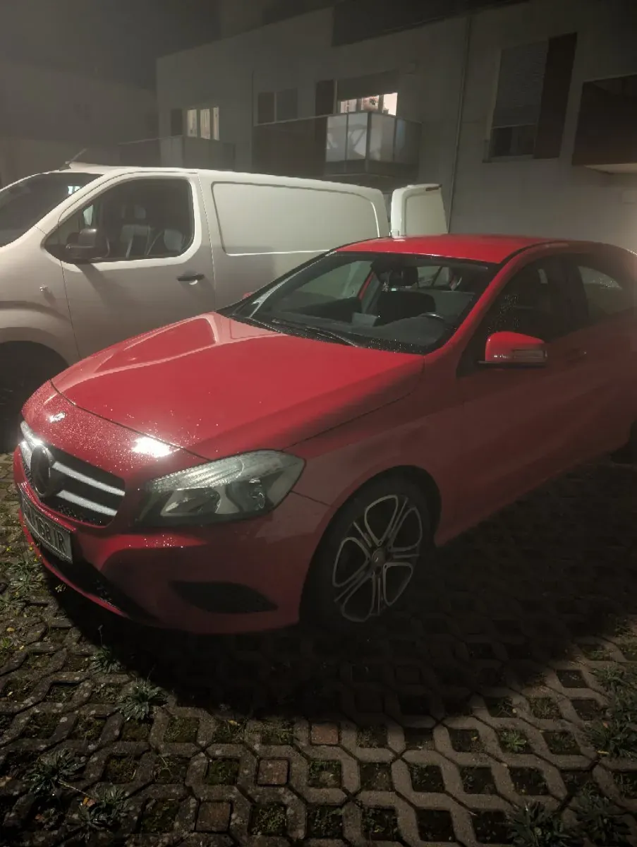 Mercedes-Benz Aklasse 2012 photo 2