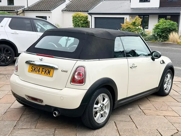 Mini Convertible 2014 photo 4