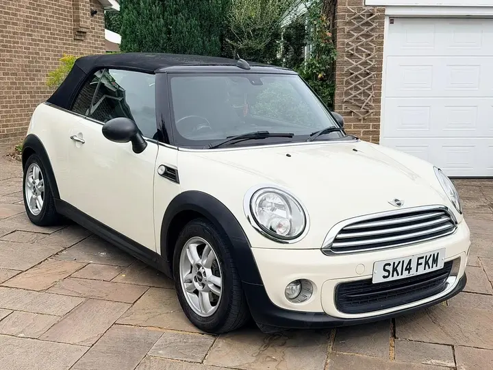 Mini Convertible 2014 photo 3