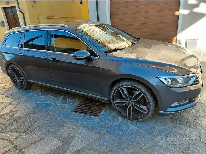 Volkswagen Passat 2016 photo 2
