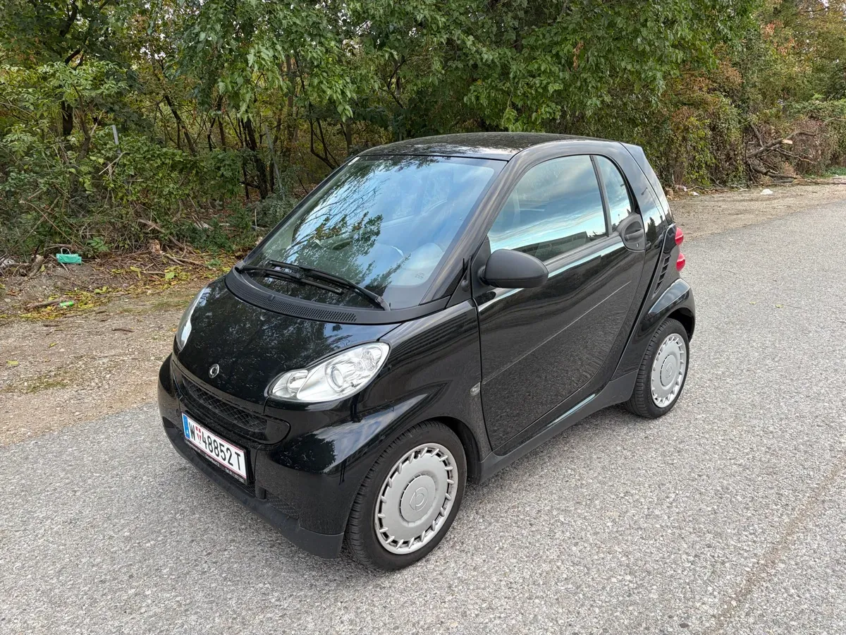 Smart Fortwo 2011 photo 3