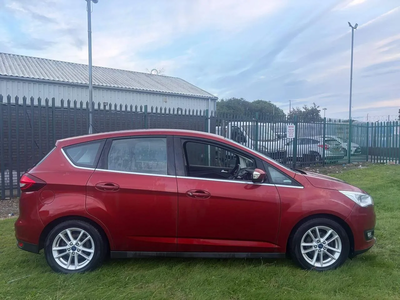 Ford C-Max 2015 photo 4
