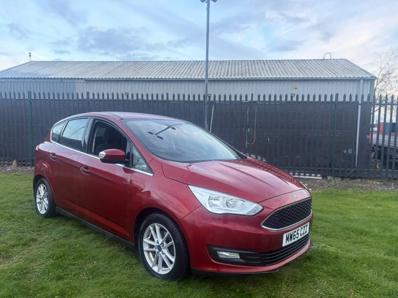 Ford C-Max 2015 photo 2