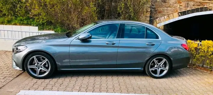 Mercedes-Benz C180