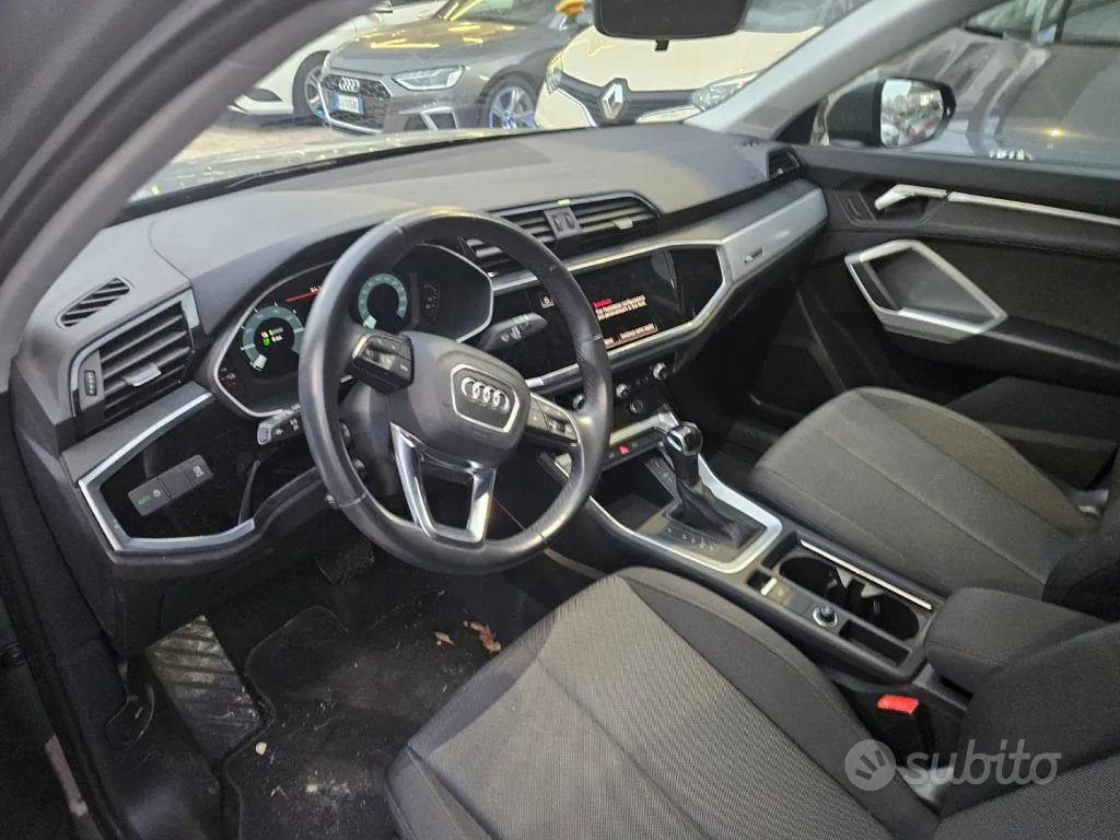 Audi Q3 2022 photo 3