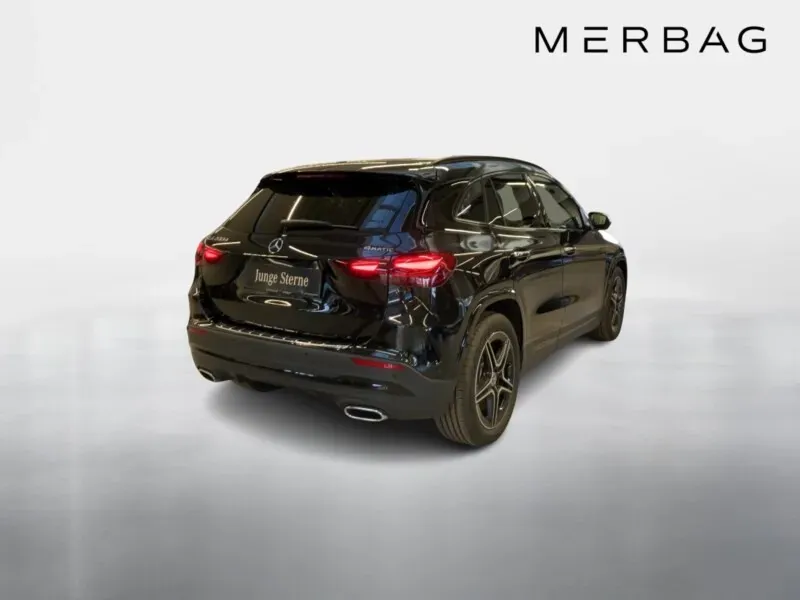 Mercedes-Benz Gla Class 2025 photo 3