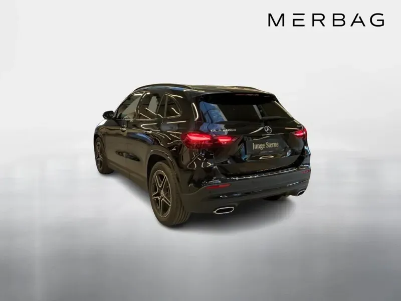 Mercedes-Benz Gla Class 2025 photo 2