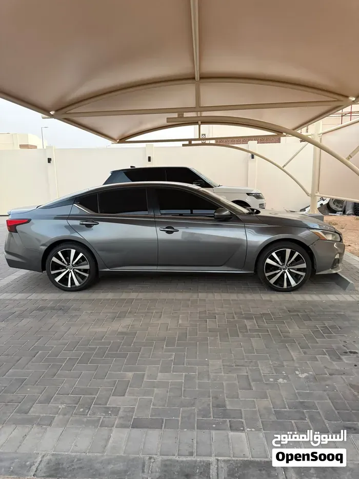 Nissan Altima 2019 photo 4