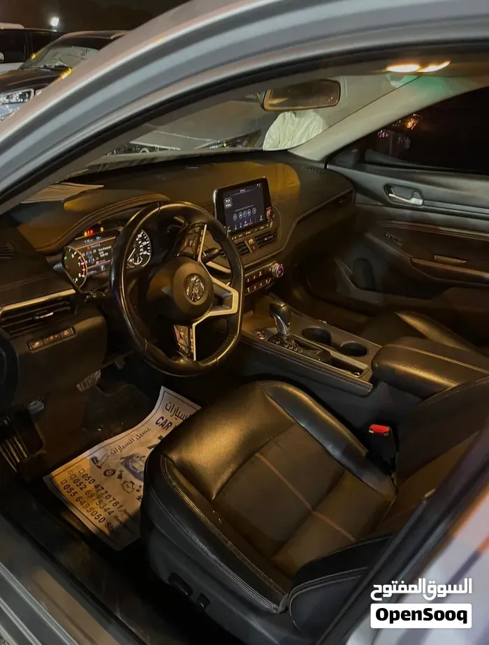Nissan Altima 2019 photo 2