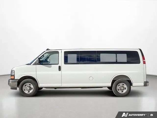 Chevrolet Express 2025 photo 2