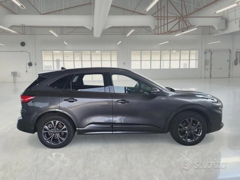 Ford Kuga 2023 photo 3