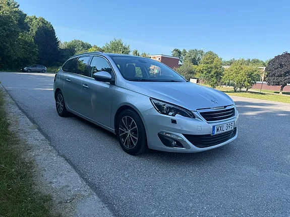 Peugeot 308 Sw 2015 photo 2