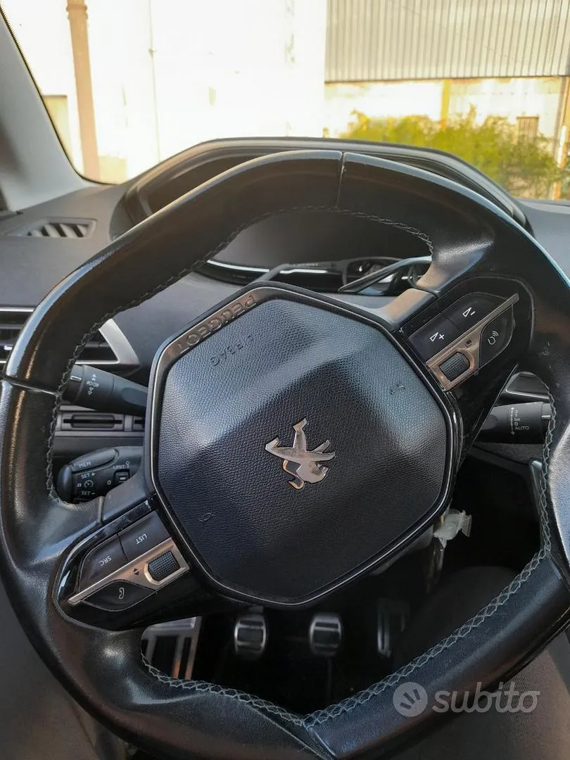 Peugeot 3008 2018 photo 3