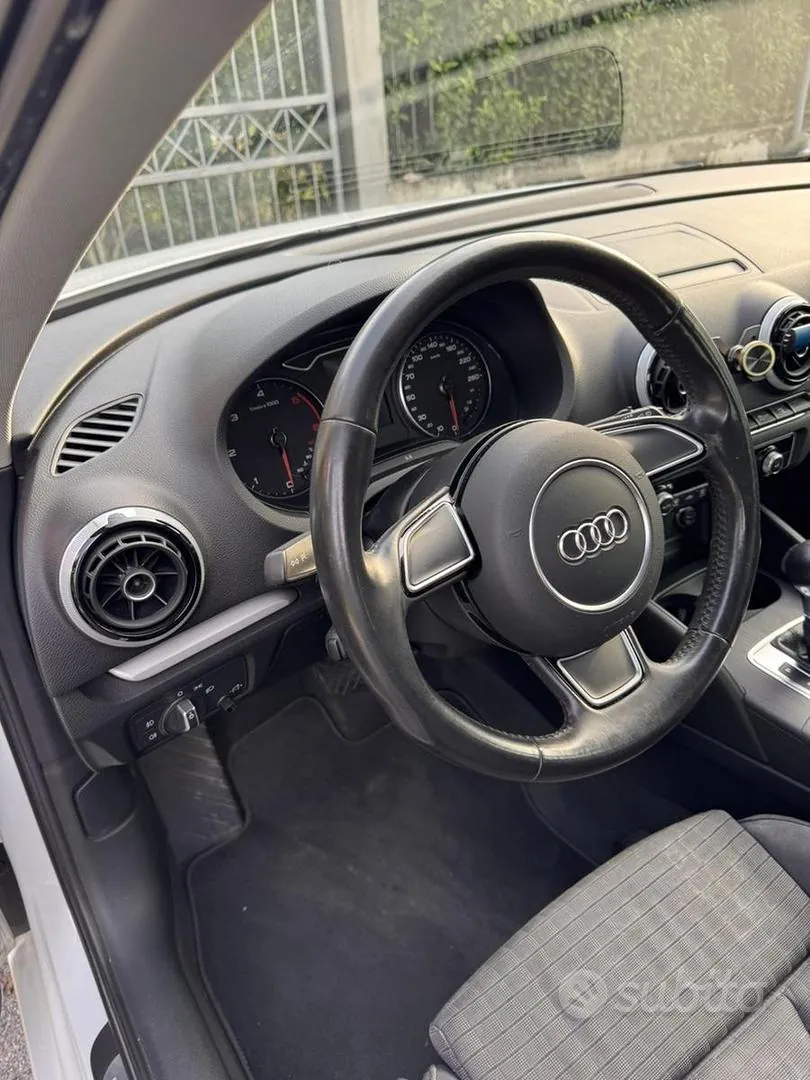 Audi A3 2015 photo 3
