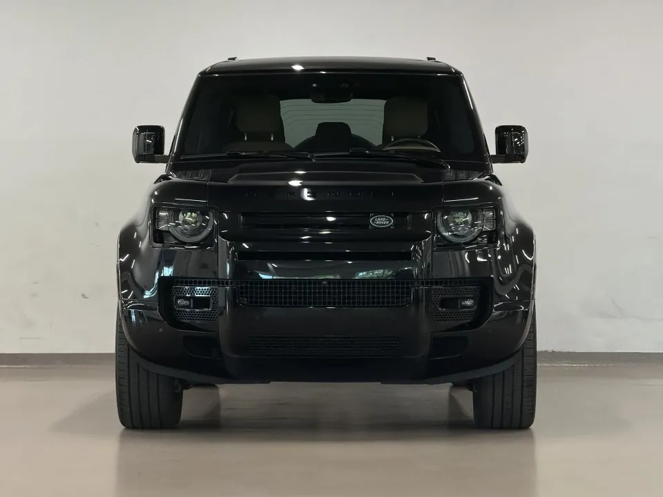 Land Rover Defender 2025 photo 4