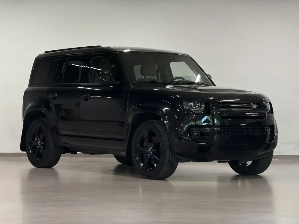 Land Rover Defender 2025 photo 2