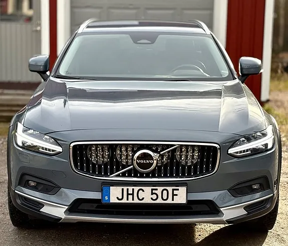 Volvo V90 Cross Country 2022 photo 2