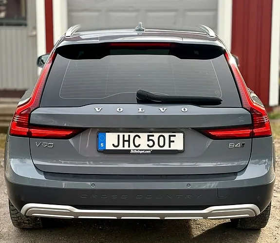 Volvo V90 Cross Country 2022 photo 4