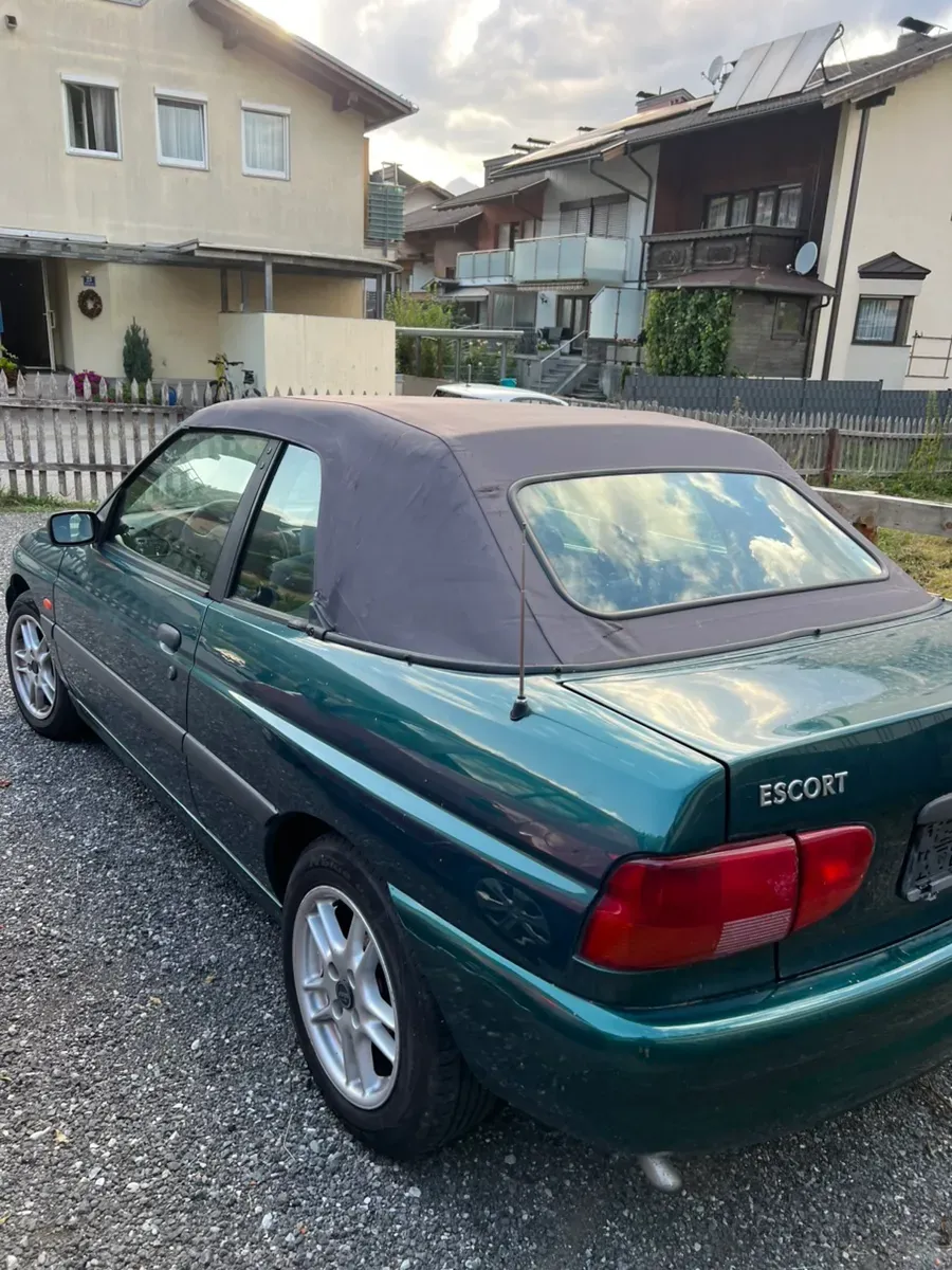 Ford Escort 1996 photo 3