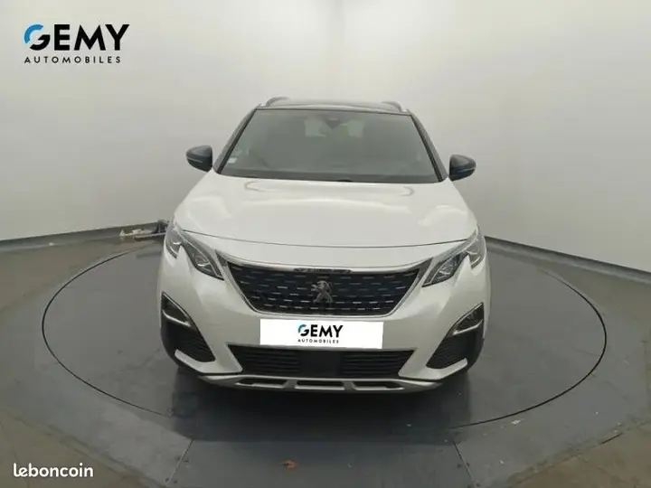 Peugeot 5008 2019 photo 2