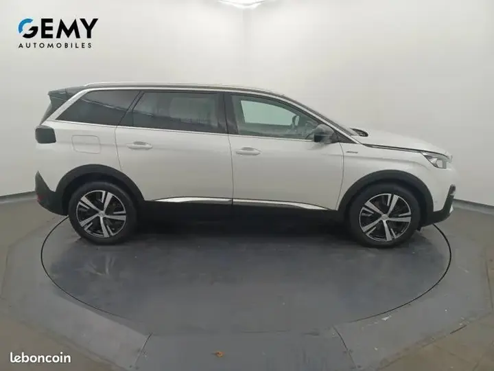 Peugeot 5008 2019 photo 4