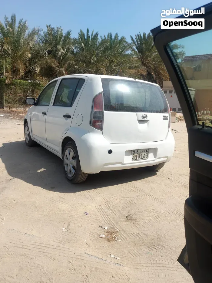 Daihatsu Esse