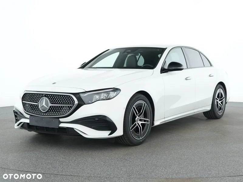 Mercedes-Benz E-Class 2025 photo 2