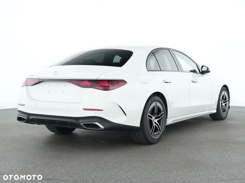 Mercedes-Benz E-Class 2025 photo 4
