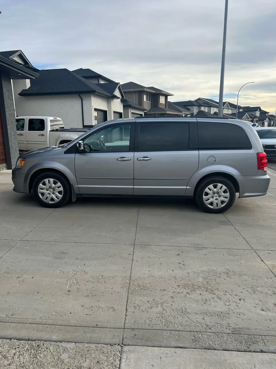 Dodge Grand Caravan 2017 photo 3