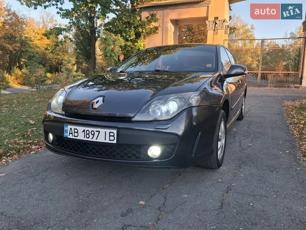Renault Laguna 2010 photo 4