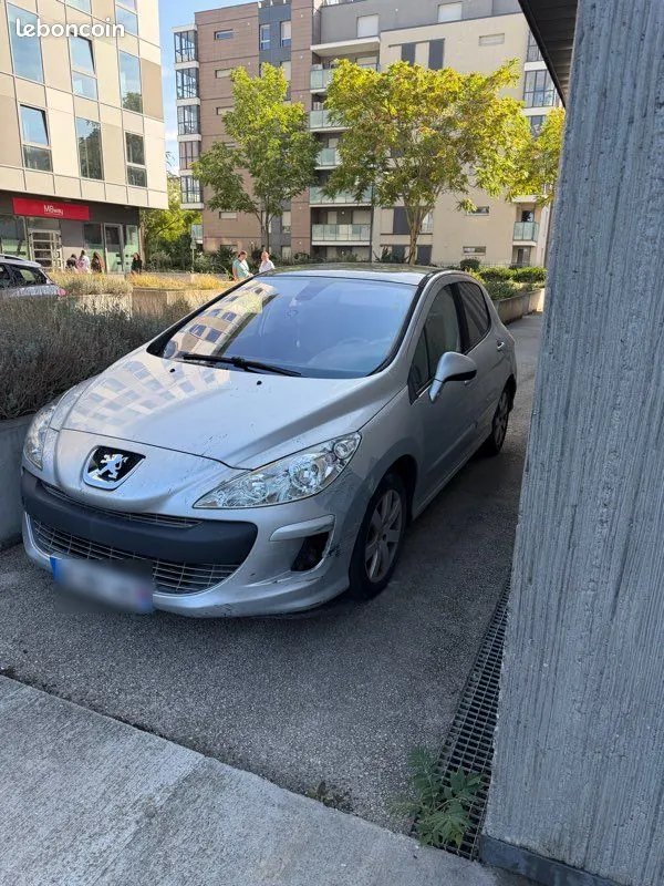 Peugeot 308 2008 photo 2