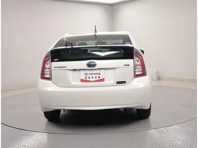 Toyota Prius 2014 photo 4