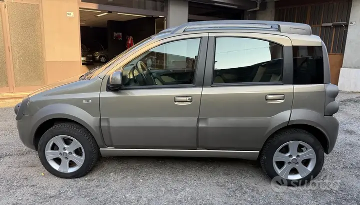 Fiat Panda Cross 2011 photo 4
