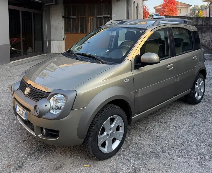 Fiat Panda Cross 2011 photo 2