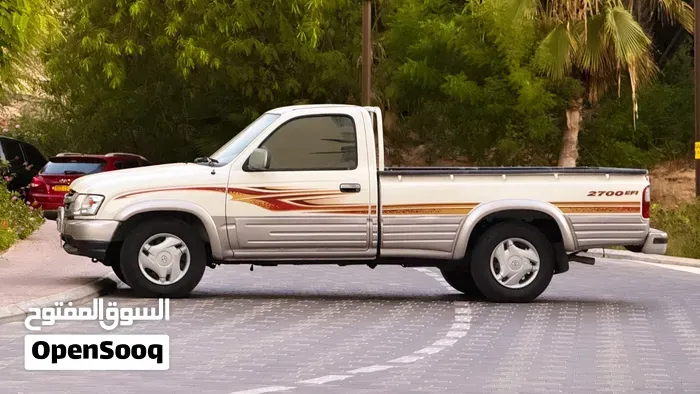 Toyota Hilux 2004 photo 5