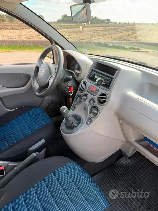 Fiat Panda 2006 photo 4