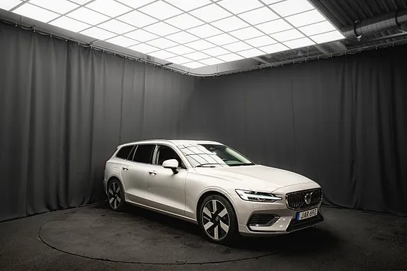 Volvo V60 2024 photo 5