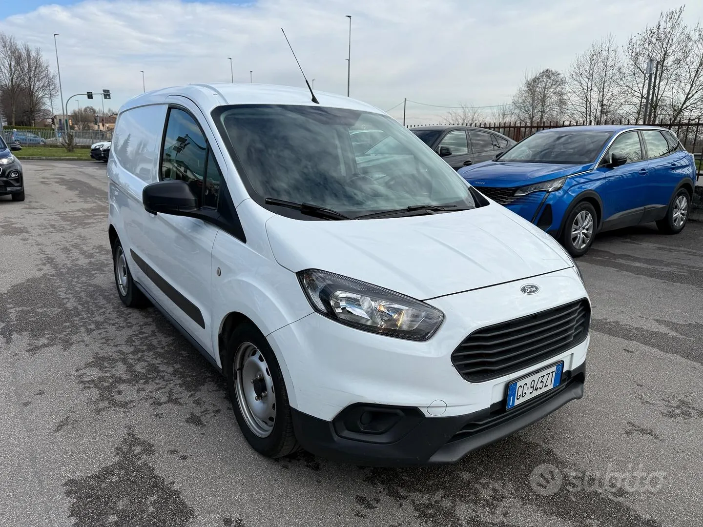 Ford Transit Courier 2021 photo 5