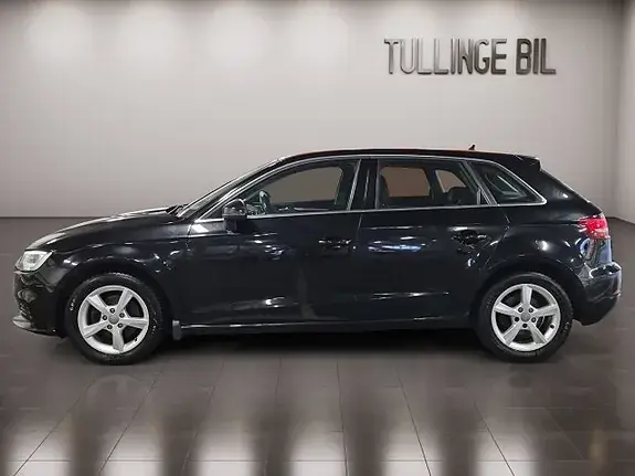 Audi A3 2018 photo 2