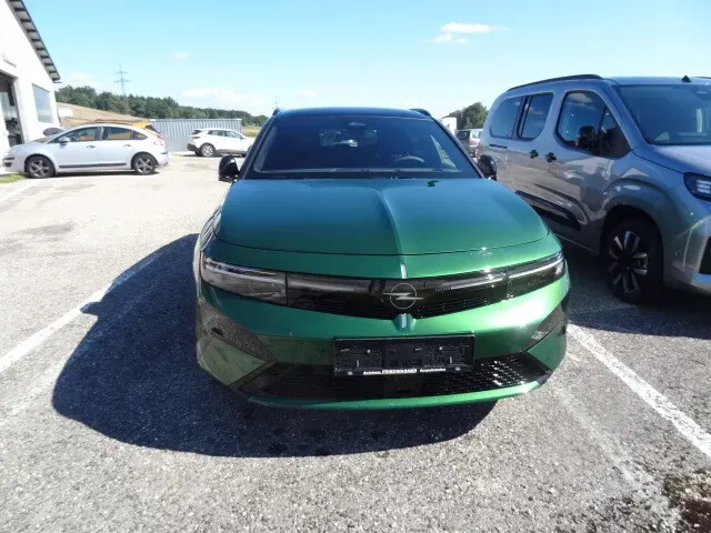 Opel Astra 2026 photo 2