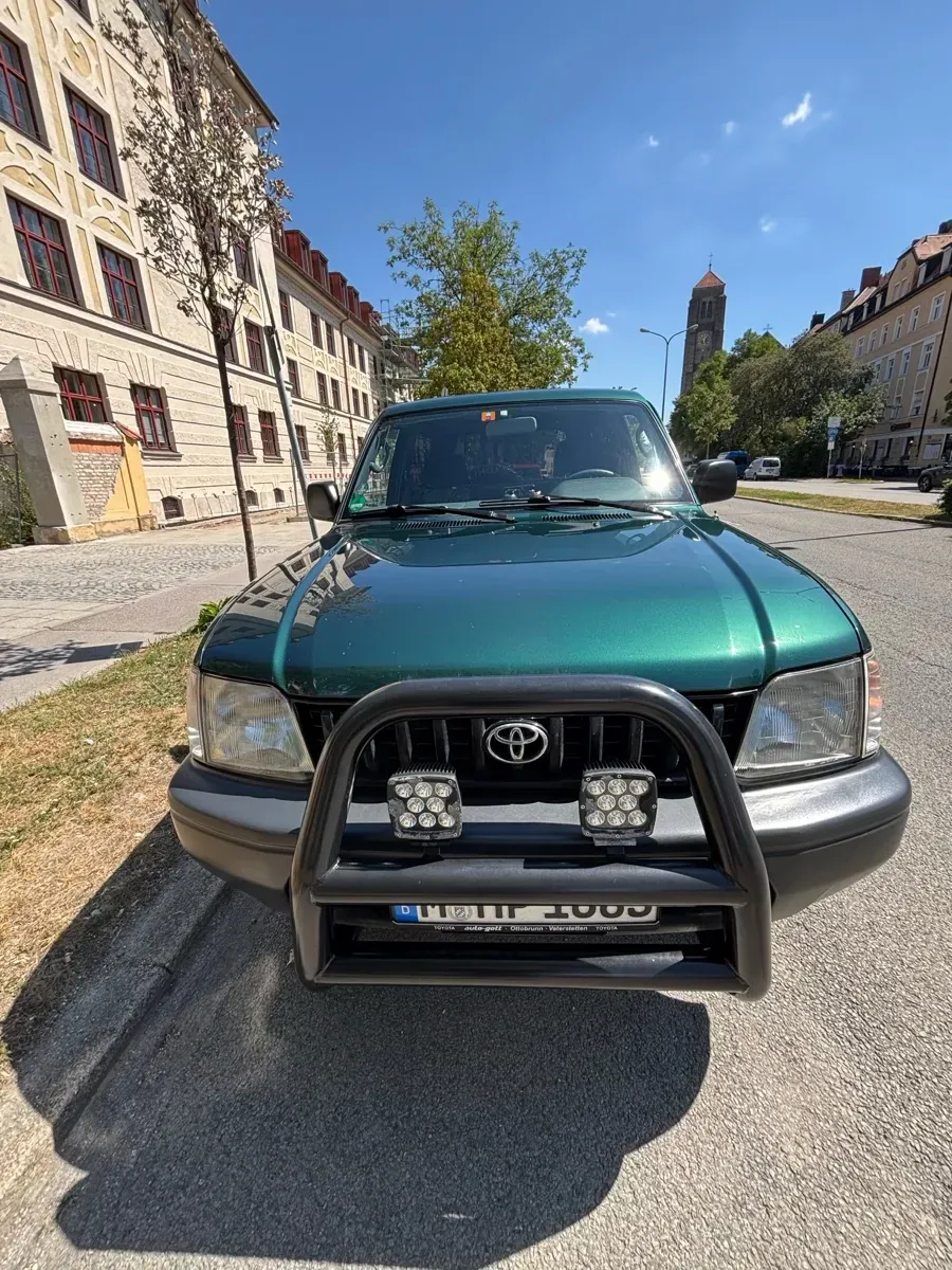 Toyota Land Cruiser 1997 photo 3
